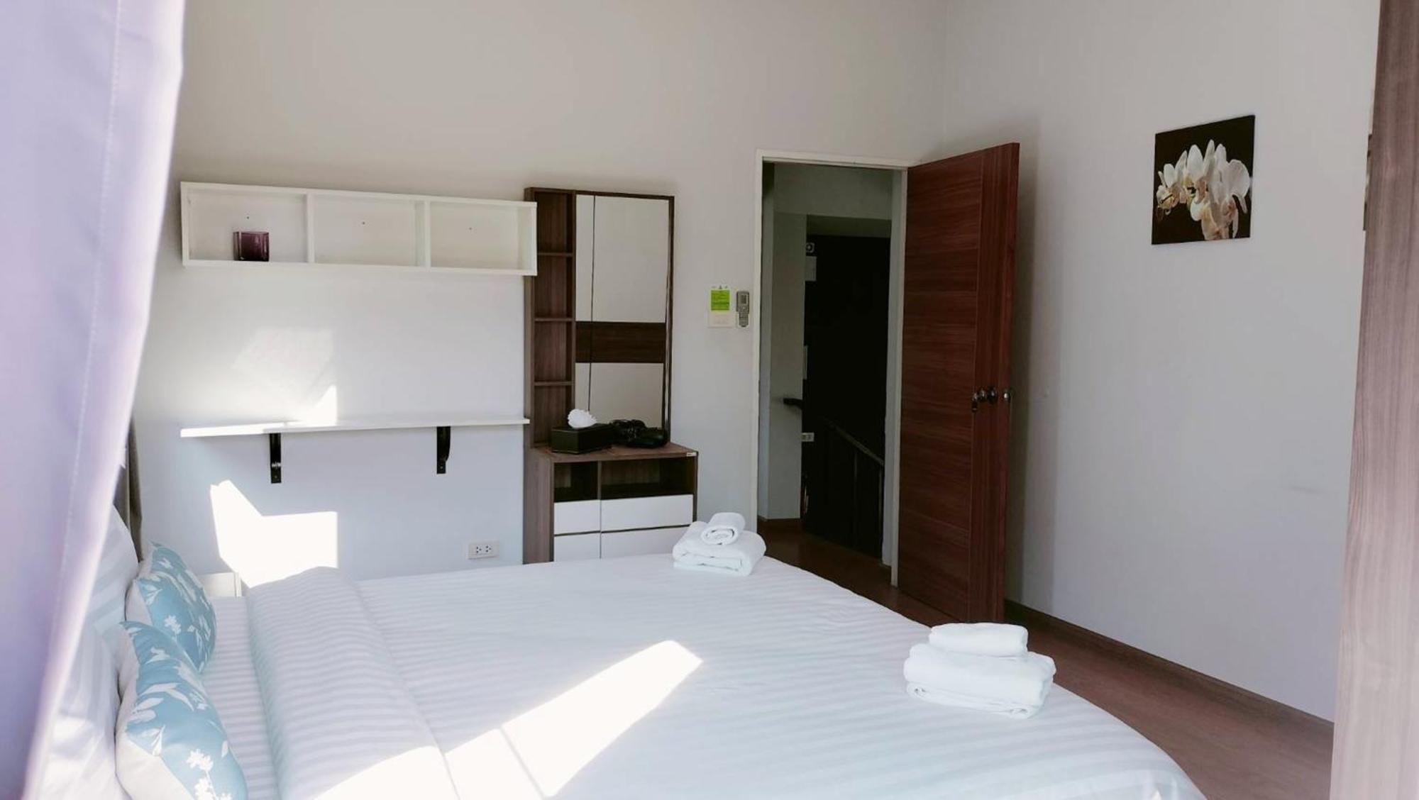 Villa Rajapruek Entire 3 Villas 7 Bedrooms Near Airport Chiang Mai Buitenkant foto